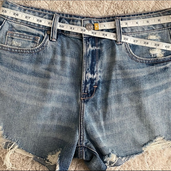 Carly Jean Los Angeles Pants - NWOT Carly jean Los Angeles Marilyn shorts